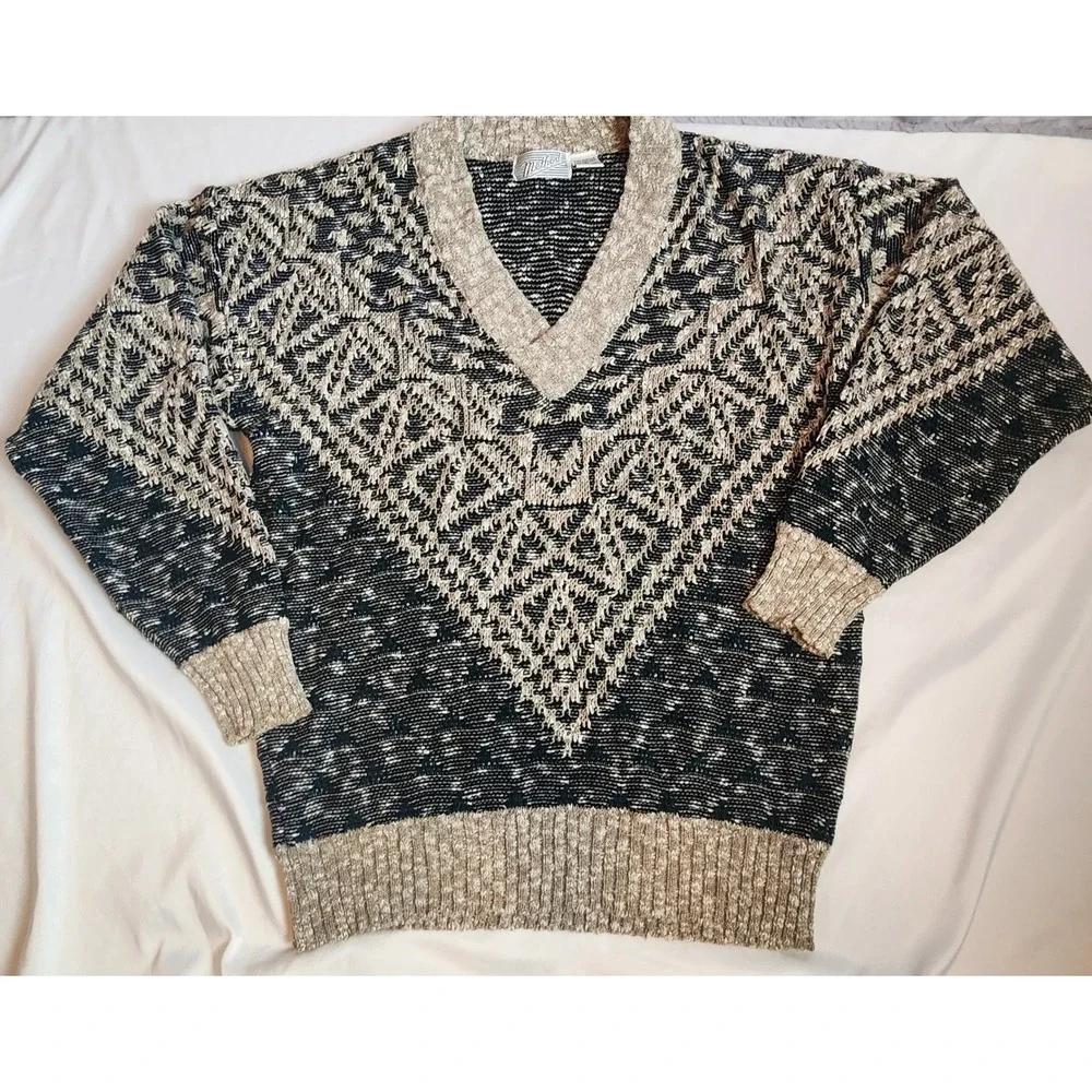 Vintage Mens V-Neck Sweater Large Black Tan Geometric Knit Grandpacore 90s